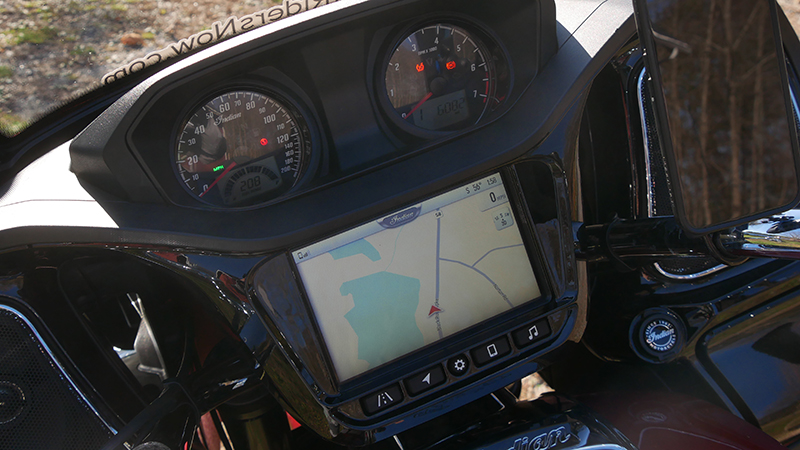 16_dash-map Indian Motorcycle Pursuit Limited dash display